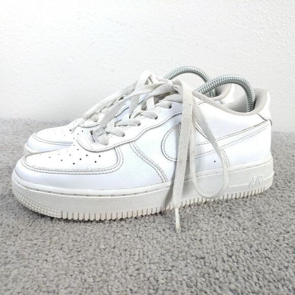 Nike Air Force 1 Low Boys Size 6.5Y Shoes Low Top White Sneakers DH2920-111 - Picture 1 of 13